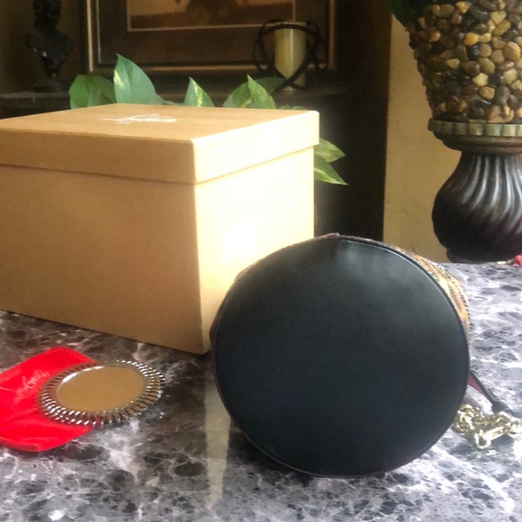 Christian Louboutin Leopard Marie Jane Bucket Bag - Picture 4 of 8